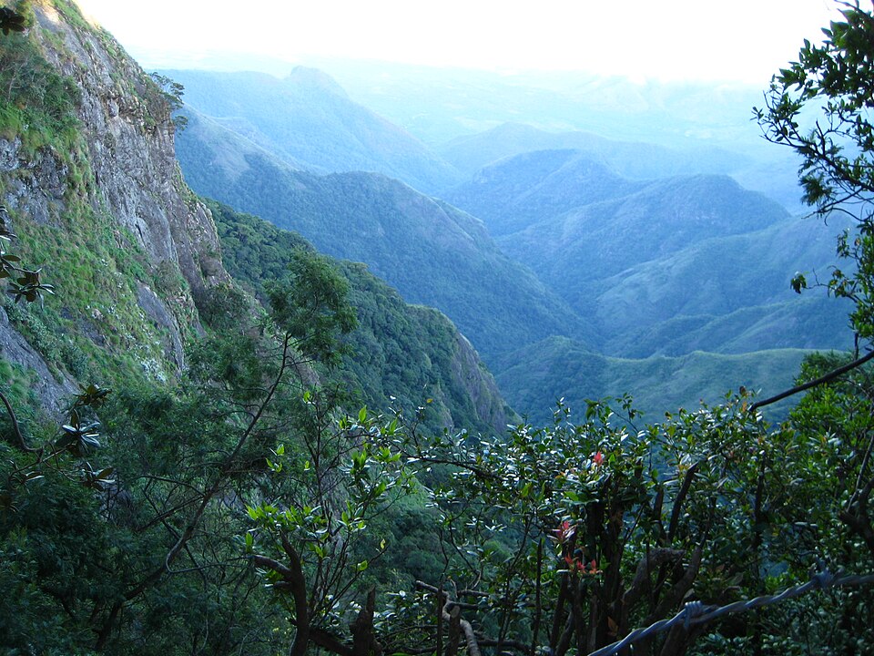 Panoramic view from Green Valley viewpoint, one of the best free sunrise spots in Kodaikanal